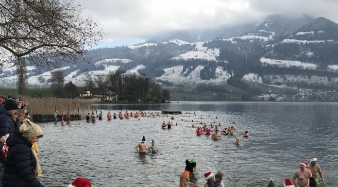 Bilder vom 25. Samichlaus Schwimmen Merlischachen