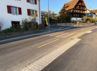 Tiefbauamt Schwyz entfernt Fussgängerstreifen bei der Bahnhofstrasse