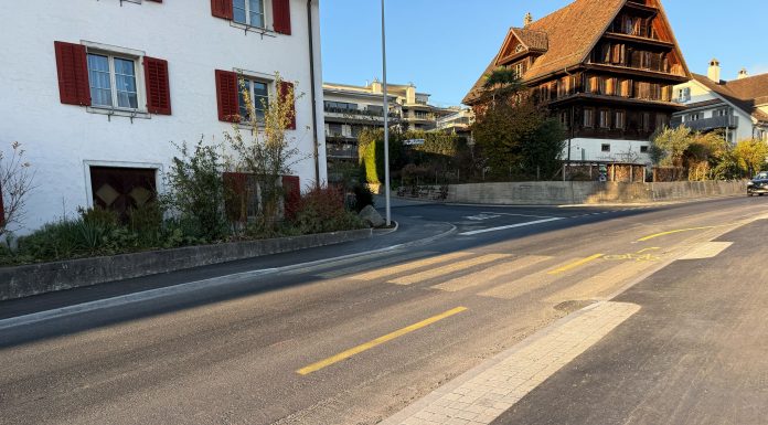 Tiefbauamt Schwyz entfernt Fussgängerstreifen bei der Bahnhofstrasse