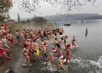 Bilder vom 31. Samichlaus-Schwimmen Merlischachen